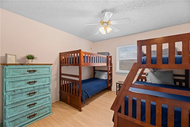 3002 Chapel Creek Dr, Corpus Christi, TX 78414