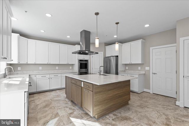 200 LISMORE DR, Fort Washington, MD 20744