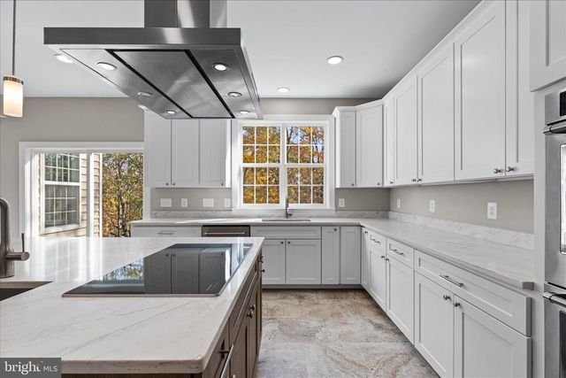 200 LISMORE DR, Fort Washington, MD 20744
