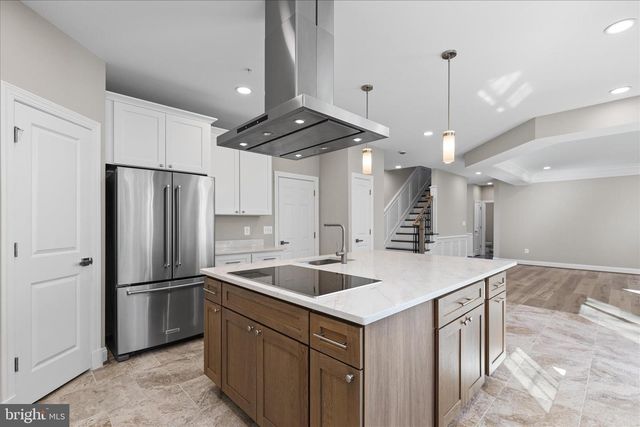 200 LISMORE DR, Fort Washington, MD 20744