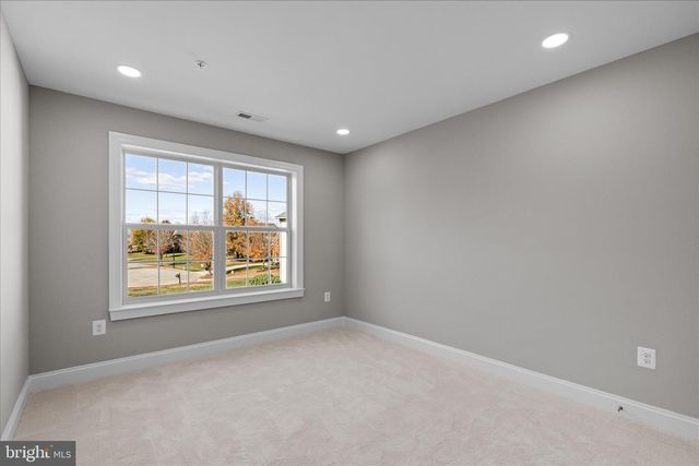 200 LISMORE DR, Fort Washington, MD 20744