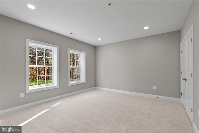 200 LISMORE DR, Fort Washington, MD 20744