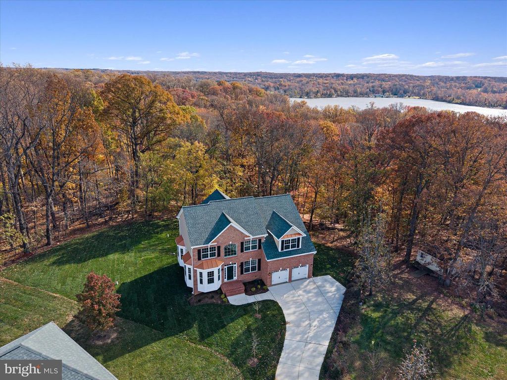200 LISMORE DR, Fort Washington, MD 20744