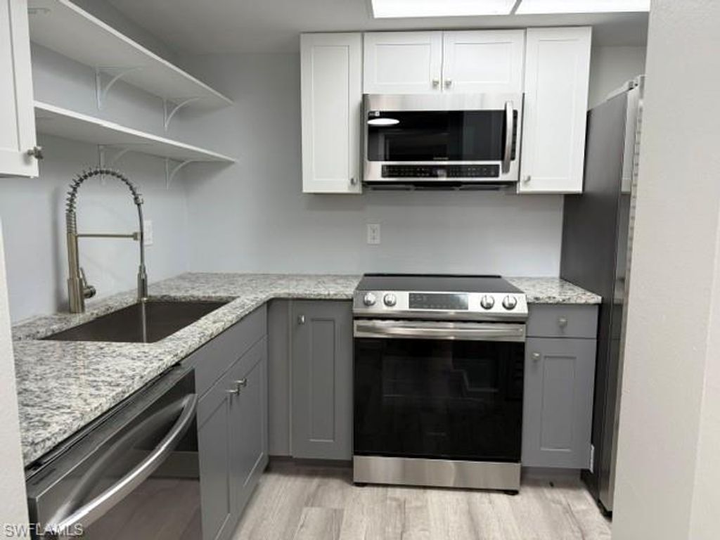 3704 Broadway 115, FORT MYERS, FL 33901 — photo 3