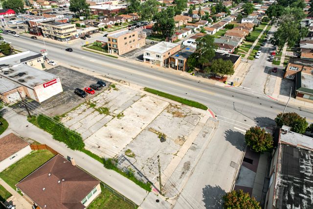 12700 S Laflin Street, Calumet Park, IL 60827