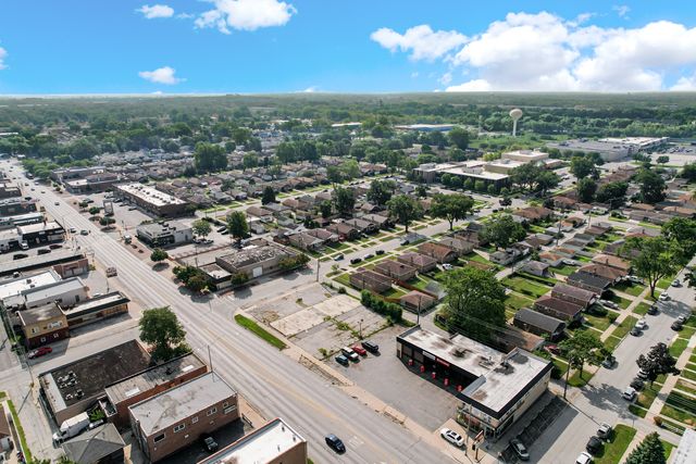 12700 S Laflin Street, Calumet Park, IL 60827