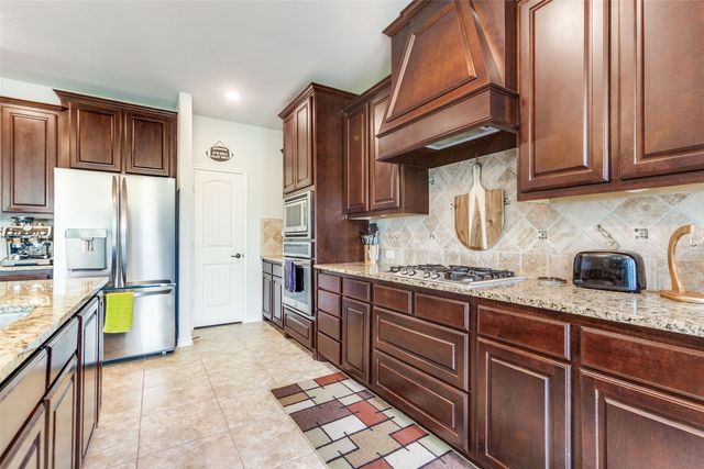 3003 Lily Lane, Forney, TX 75126