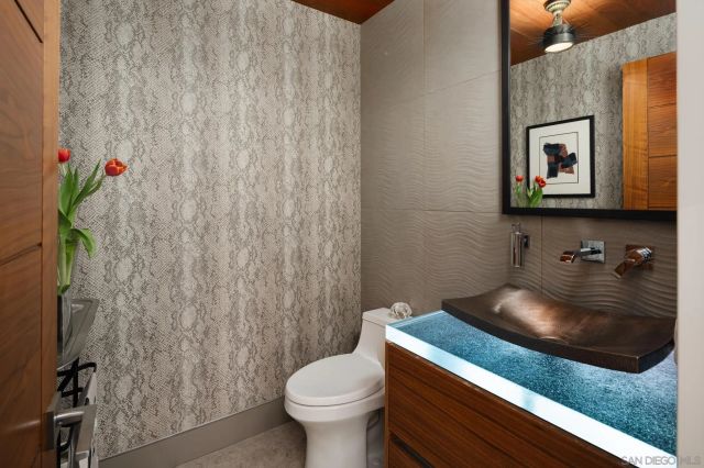 1970 Zapo Street, Del Mar, CA 92014