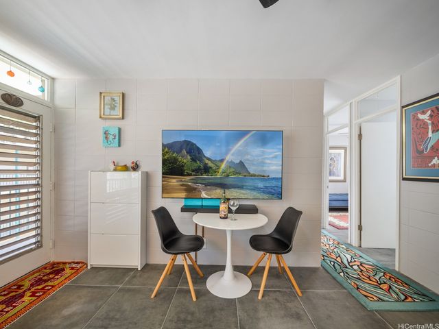 929 Ahana Street 309, Honolulu, HI 96814