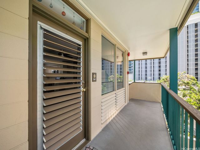 929 Ahana Street 309, Honolulu, HI 96814