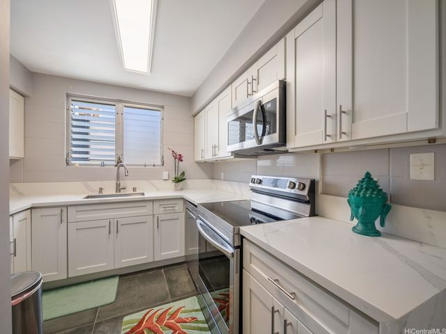 929 Ahana Street 309, Honolulu, HI 96814
