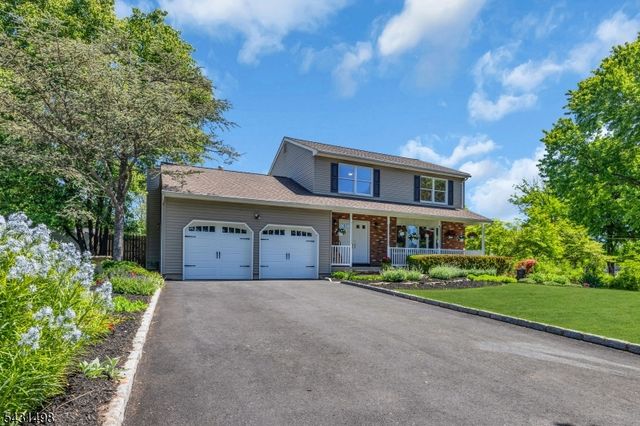 18 Johnfield Ct, Piscataway Twp., NJ 08854
