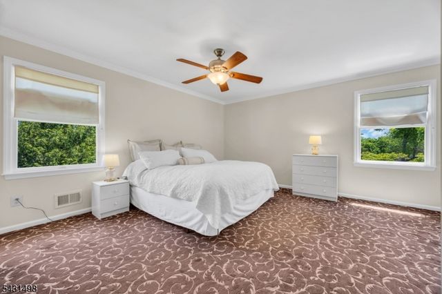 18 Johnfield Ct, Piscataway Twp., NJ 08854