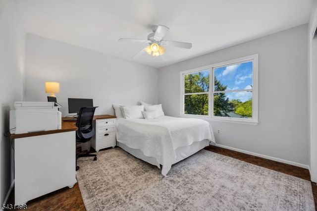 18 Johnfield Ct, Piscataway Twp., NJ 08854