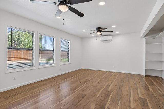 7419 Pine St, Hughson, CA 95326