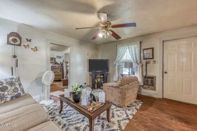 2424 Catherine Street, Bristol, VA 24201