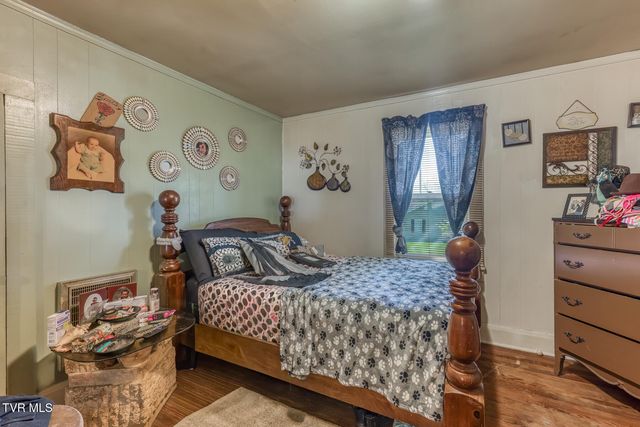 2424 Catherine Street, Bristol, VA 24201