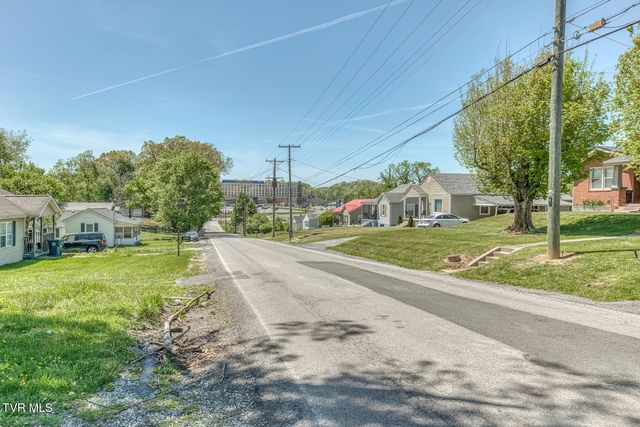 2424 Catherine Street, Bristol, VA 24201