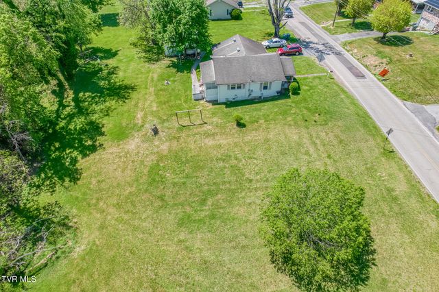 2424 Catherine Street, Bristol, VA 24201