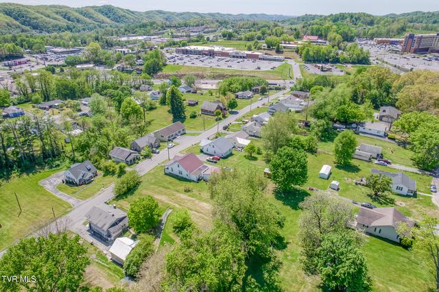 2424 Catherine Street, Bristol, VA 24201