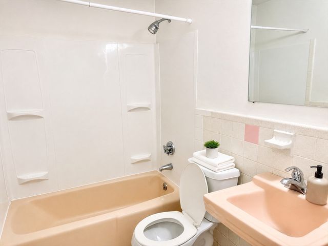 135 Neponset Ave 44, Boston, MA 02122