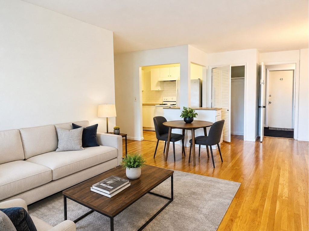 135 Neponset Ave 44, Boston, MA 02122