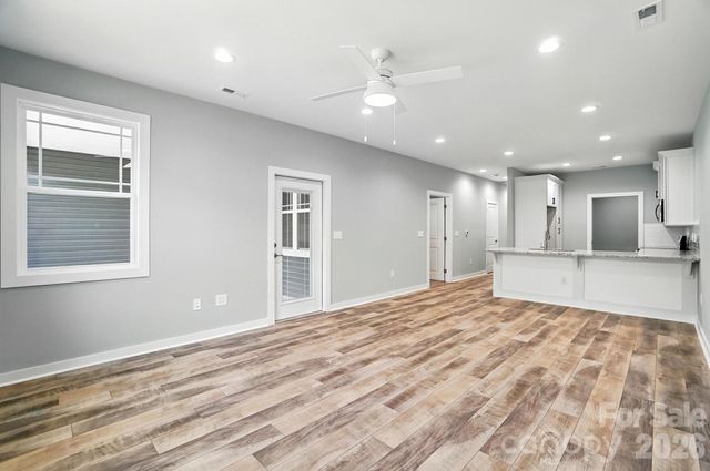 1518 29th Street SE, Hickory, NC 28602
