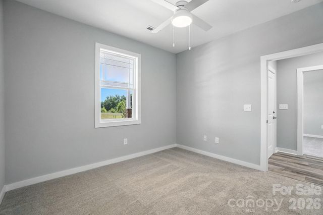 1518 29th Street SE, Hickory, NC 28602