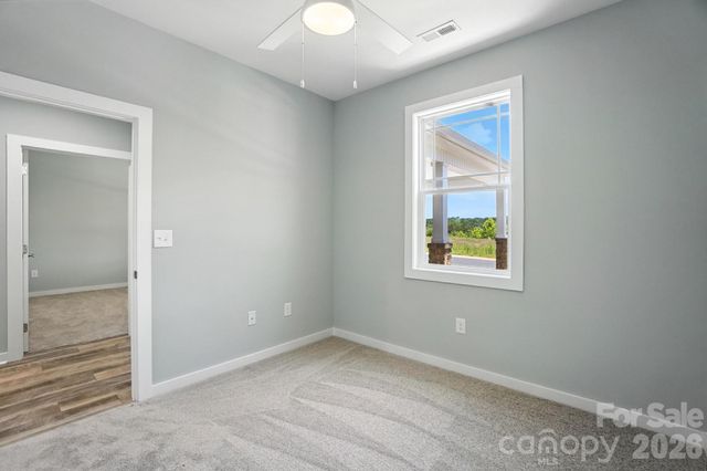 1518 29th Street SE, Hickory, NC 28602