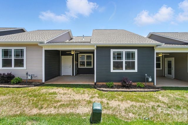 1518 29th Street SE, Hickory, NC 28602
