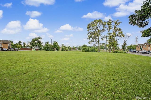 26156 Michigan Avenue, Inkster, MI 48141