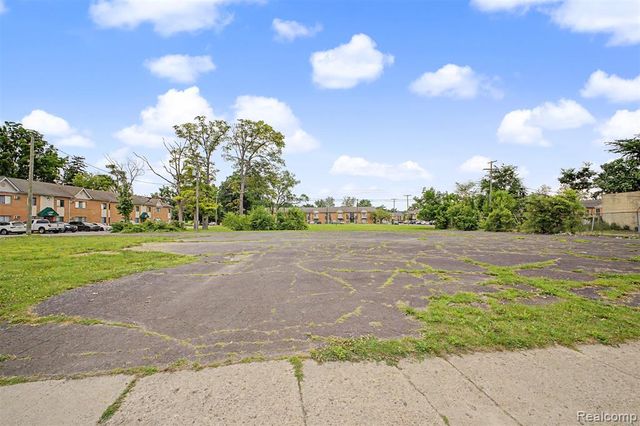 26156 Michigan Avenue, Inkster, MI 48141