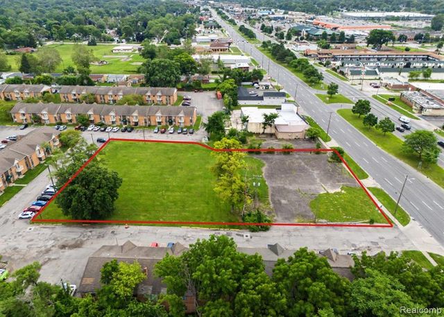 26156 Michigan Avenue, Inkster, MI 48141