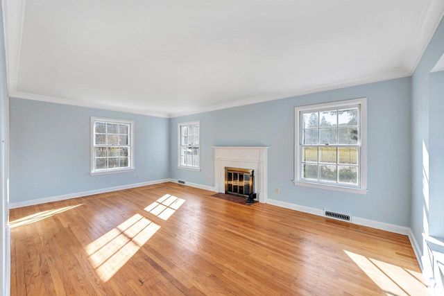 2377 S WEBSTER AVENUE, Green Bay, WI 54301