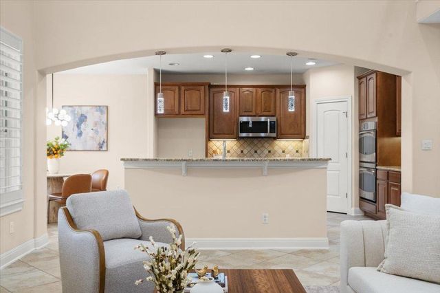219 Varco DR, Austin, TX 78738