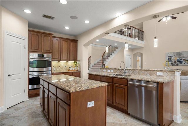 219 Varco DR, Austin, TX 78738