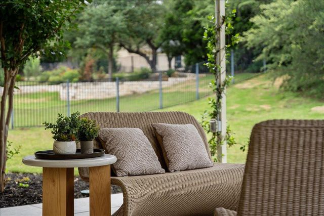 219 Varco DR, Austin, TX 78738