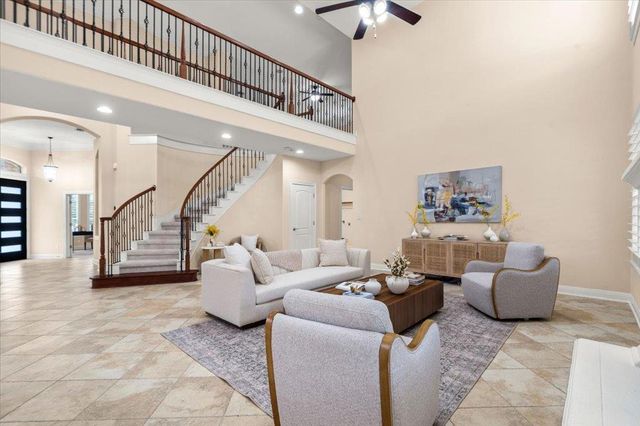 219 Varco DR, Austin, TX 78738
