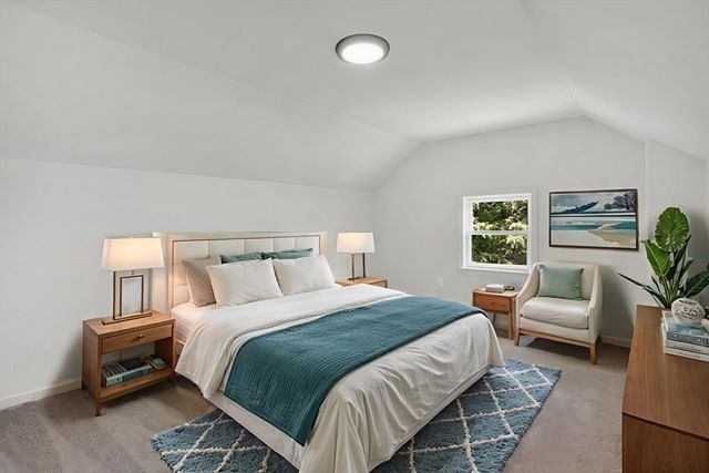 46 Chestnut St Place, East Longmeadow, MA 01028