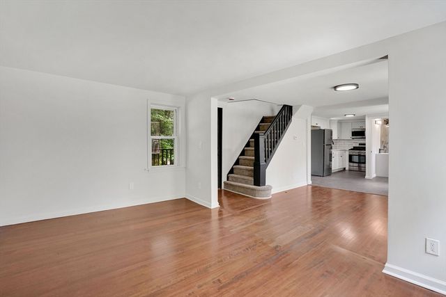 46 Chestnut St Place, East Longmeadow, MA 01028