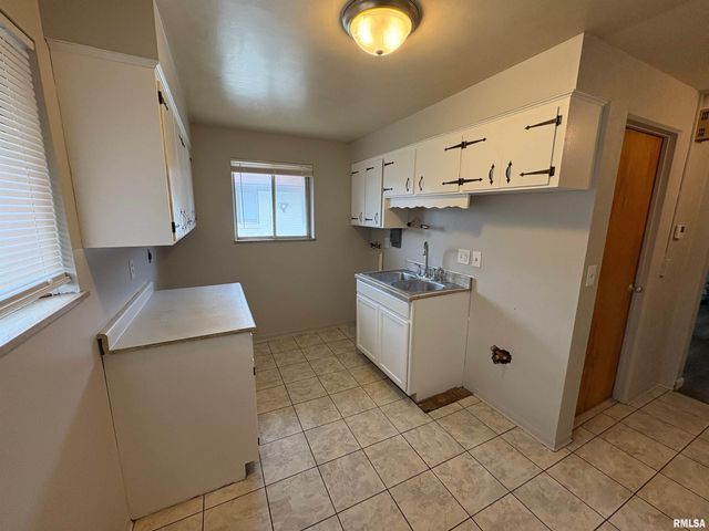 2613 W WARDCLIFFE Drive, Peoria, IL 61604