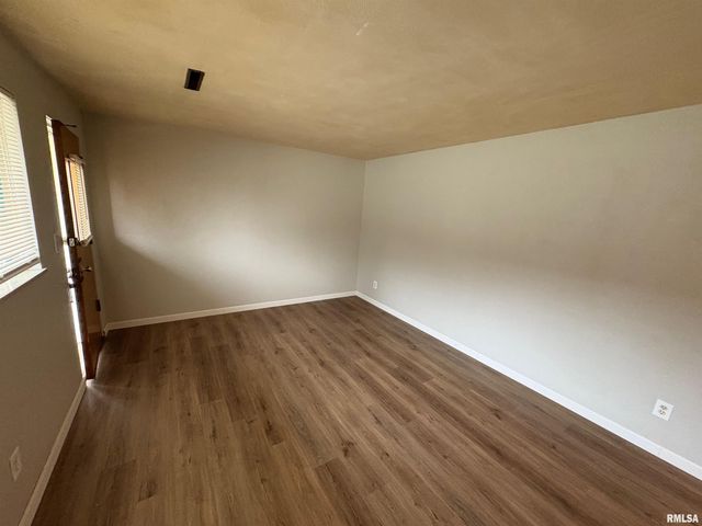 2613 W WARDCLIFFE Drive, Peoria, IL 61604