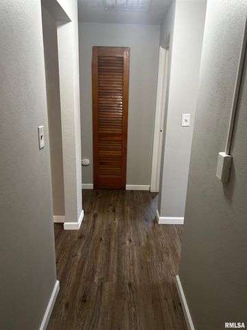 2613 W WARDCLIFFE Drive, Peoria, IL 61604