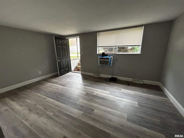 2613 W WARDCLIFFE Drive, Peoria, IL 61604