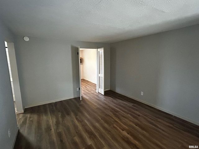 2613 W WARDCLIFFE Drive, Peoria, IL 61604