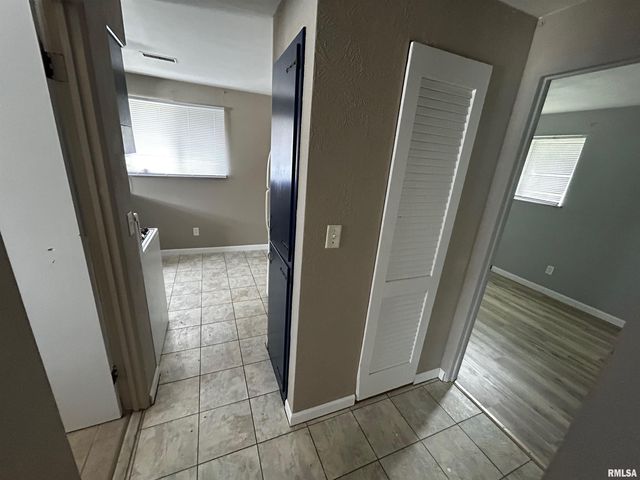 2613 W WARDCLIFFE Drive, Peoria, IL 61604