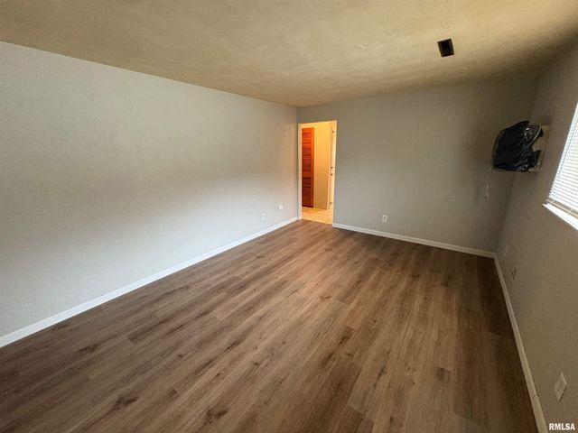 2613 W WARDCLIFFE Drive, Peoria, IL 61604