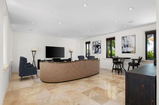 4256 Fischer Store RD, Wimberley, TX 78676