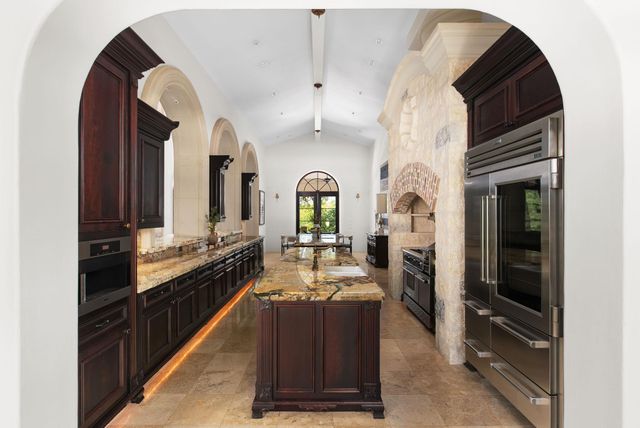 4256 Fischer Store RD, Wimberley, TX 78676