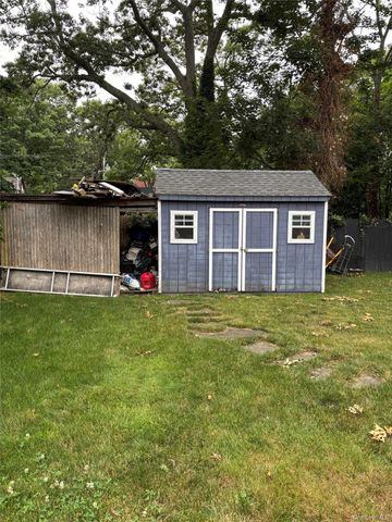38 Vernon Avenue, Mastic, NY 11950